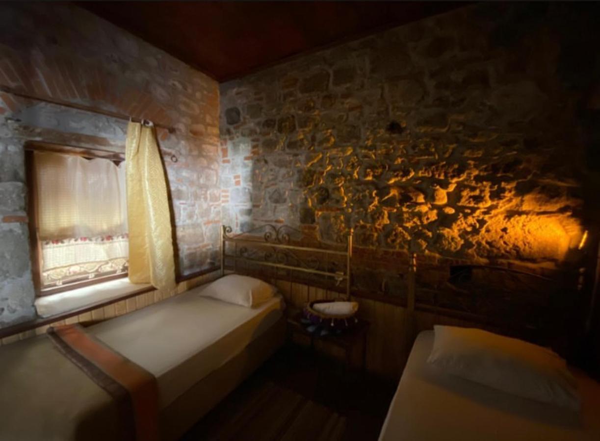 Pergamon Pension Bergama Eksteriør bilde