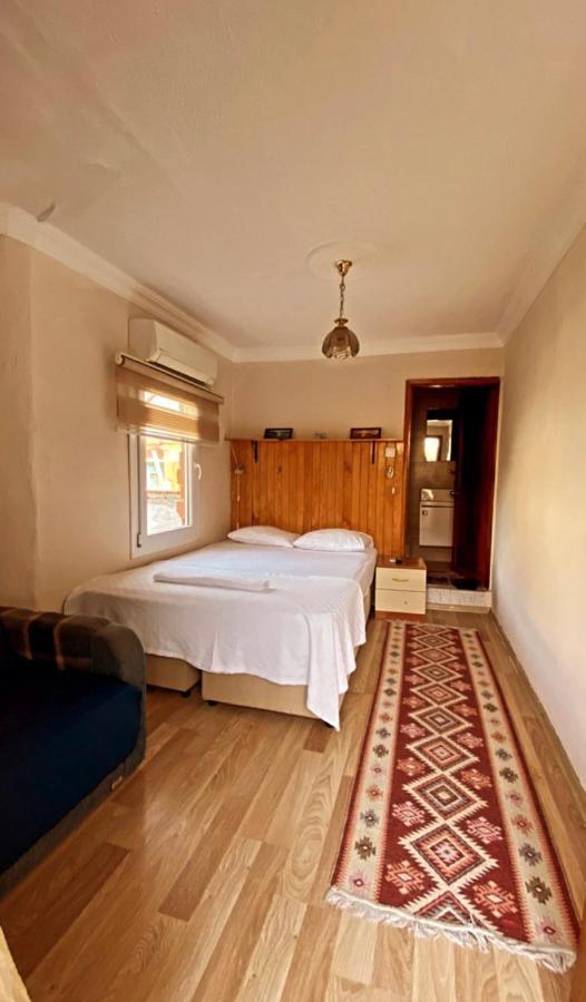 Pergamon Pension Bergama Eksteriør bilde